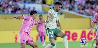 主动进攻在扑克中的意义（扑克中主动打法的价值）