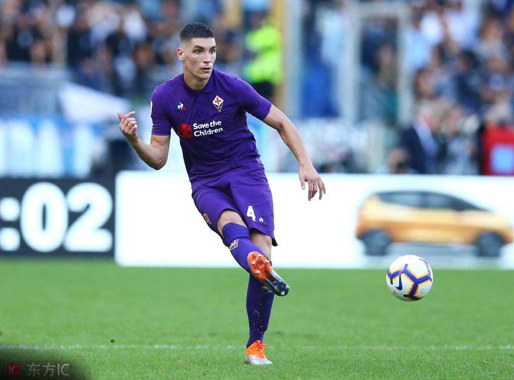 足球两大球 足球两大球