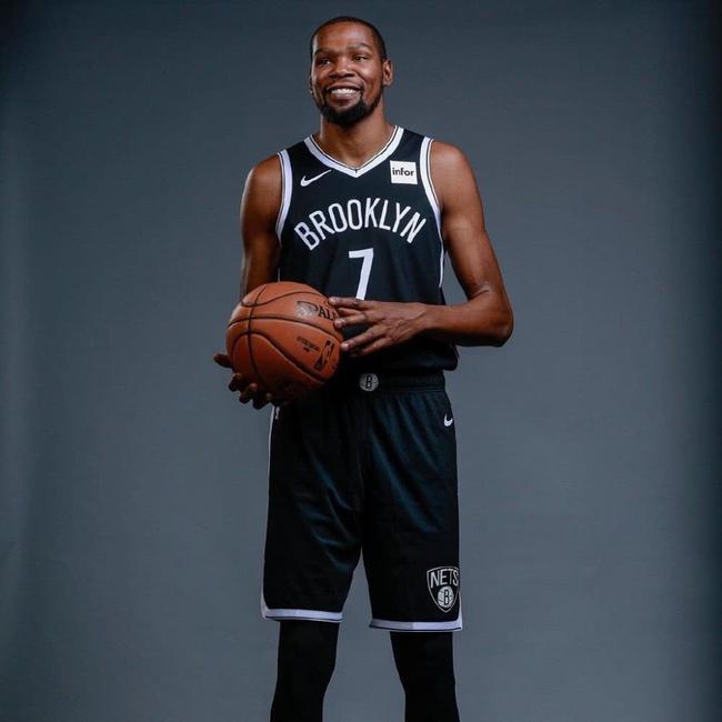 洞百出的体 洞百出的体